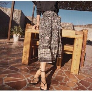 Marine Layer Corinne Midi Skirt Small Gray Floral Smocked Elastic Waist $98